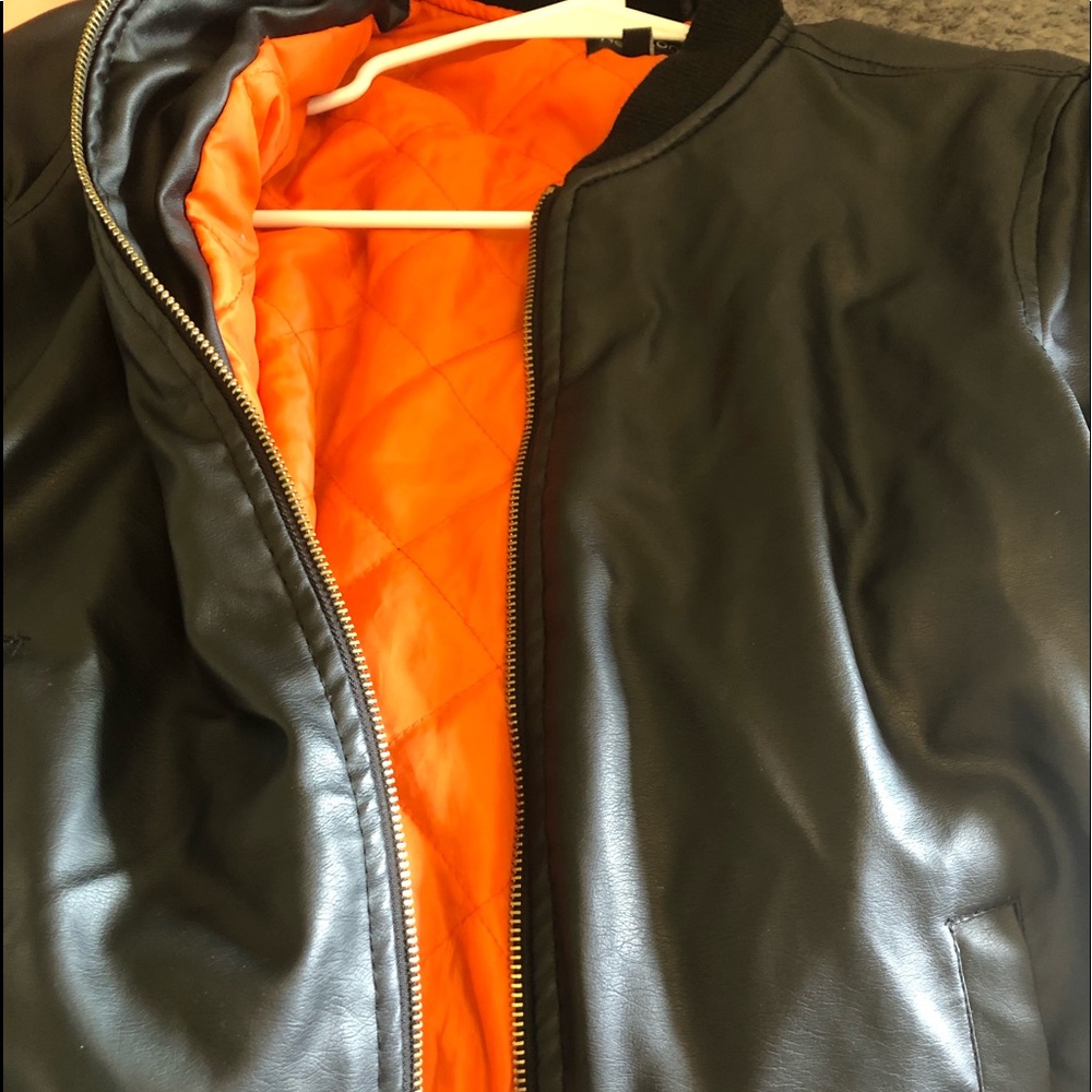 Leather jacket - Picture 5 of 5